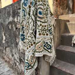 Lightweight Suzani Cotton Throw Blanket - Bohemian Floral Sofa Accent - thumbnail 3
