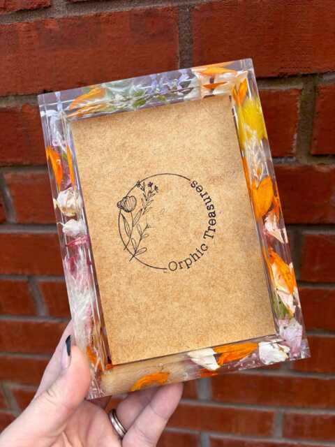 Wedding Flower Preservation Photo Frame/Resin Bouquet Funeral Flowers - image 1