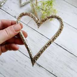 Patterned Slim Metal Silver Hanging Heart Decoration - The Home & Hearts Shop Rustic Wall Decor Shabby Wedding Gift Christmas - thumbnail 3