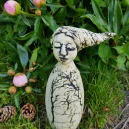Garden Fairy Ceramics Handmade Unique - Frost-Proof, Garden Plug Figure, Feendeco 30 cm, Hair Right - thumbnail 3