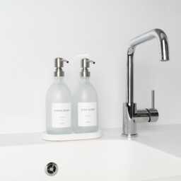 White Tray & Frosted Dispenser Set - Labelled Refillable Bottle With Gold Pump & Label - For Shampoo, Hand Soap, Cream, Body Wash - thumbnail 4
