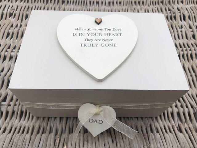 Shabby Personalised Chic Memory Box in Memory Of A Loved One Dad ~ Mum Nanny Husband Wife Grandad Any Name - image 1