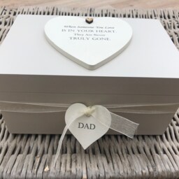 Shabby Personalised Chic Memory Box in Memory Of A Loved One Dad ~ Mum Nanny Husband Wife Grandad Any Name - thumbnail 3