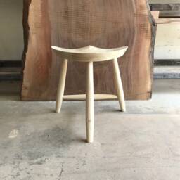 3 Legs Stool in Bleached Ash - thumbnail 3