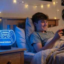 Personalised Gaming Controller Led Night Light - Custom Name & Text Gamer Lamp Kids & Teen Bedroom Decor Gift For Boys - thumbnail 2
