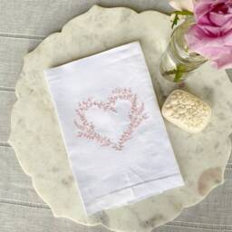 Valentines Heart Frame Embroidered Linen Guest Towels, Monogrammed Towel, Hostess Gifts, Warm House Gifts, Bathroom Decor - thumbnail 3