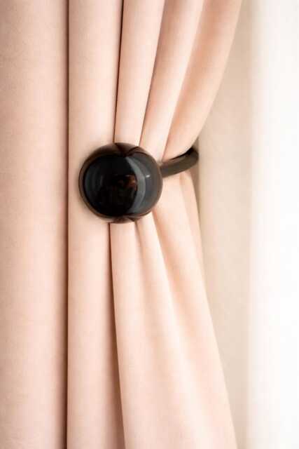 "Black " - image 1