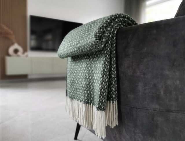 Geometric Knit Pattern Forest Deep Green Large Sofa Warm Throw Double-Sided Pure Wool Blanket With White Fringes Cosy Sheep Plaid - image 1