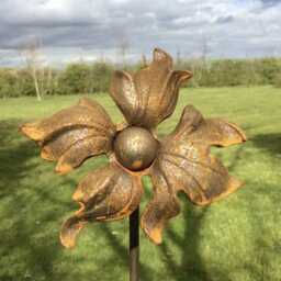 Rusty Metal Garden 1 Metre Flower Stakes - Choose Selection Poppy, Rose - thumbnail 3