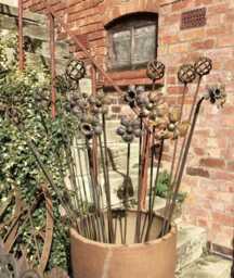 Rusty Metal Garden 1 Metre Flower Stakes - Choose Selection Poppy, Rose - thumbnail 1