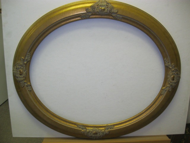 Vintage Gold Leaf Hand Finish Gallery Oval Picture Frame 16x20 Moulding 2 1/2 - image 1