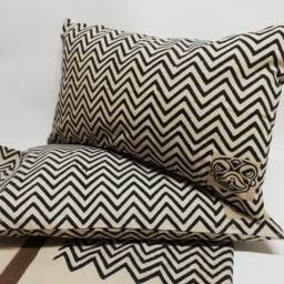 Hand Block Printed Cotton Pillow Cover Geometric Design - Leheria Black - thumbnail 4