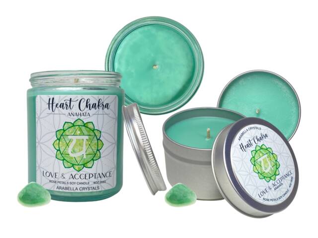 Heart Chakra Candle Rose Petals Scent, Aventurine Crystal, Soy Wax - image 1