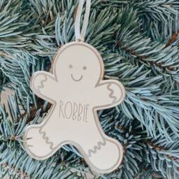 Personalised Gingerbread Man Christmas Decoration, First Christmas, Christmas Tree Decoration Bauble, Secret Santa Gift Idea, Gold, Silver - thumbnail 3