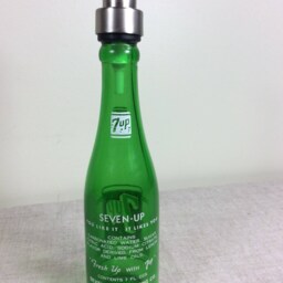 Vintage 7-Up Cola Soda Bottle Soap Dispenser Bathroom Kitchen Pump Green Glass Metal Bathing Suit Spray - thumbnail 3