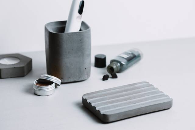 Wave Concrete Soap Dish, Scalloped Minimalist Holder, Modern Curved Tray, Grey Cement Bathroom Decor, Unique Wavy Saver Gift - image 1