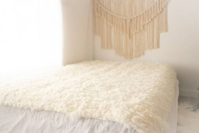 Exclusive Genuine Unique Woven Lamb Sheepskin, Lambskin Rug, Pelt, Throw, Blanket Giant Extra Large Creamy White Real Sheepskin Throw - image 1