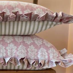 Pink Oak Leaf Frilled Cushion Cover, Handmade Throw Pillow, Farmhouse Decor - thumbnail 2