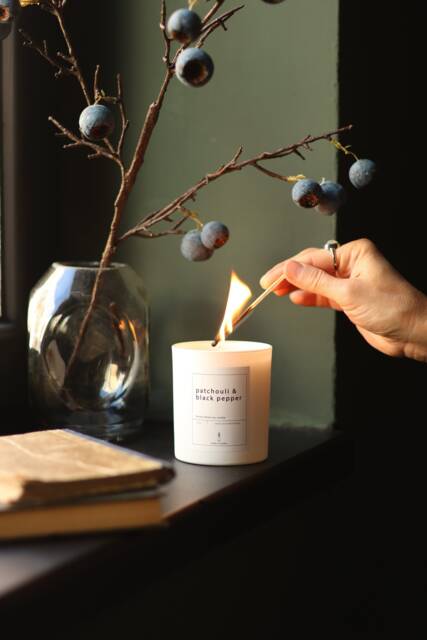 Patchouli & Black Pepper Soy Wax Candle Spring Home Decor Eco-Friendly Modern Elegant For Meditation Clean Burning - image 1