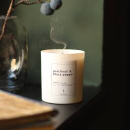 Patchouli & Black Pepper Soy Wax Candle Spring Home Decor Eco-Friendly Modern Elegant For Meditation Clean Burning - thumbnail 2