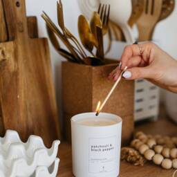 Patchouli & Black Pepper Soy Wax Candle Spring Home Decor Eco-Friendly Modern Elegant For Meditation Clean Burning - thumbnail 3