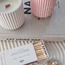 Scented Coconut Wax Candles - Premium Neutral Home Decor Handmade Vegan With Wood Wick Gift Ideas - thumbnail 4
