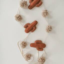 Cactus - Felt Garland Terracotta // Cactus & Pompoms Wall Decoration Boho Natural - Handmade - thumbnail 2