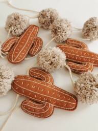 Cactus - Felt Garland Terracotta // Cactus & Pompoms Wall Decoration Boho Natural - Handmade - thumbnail 1