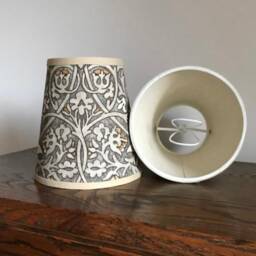William Morris Snakeshead Pewter - Small Handmade Candle Clip Lampshade For Wall Lights/Chandeliers - thumbnail 3