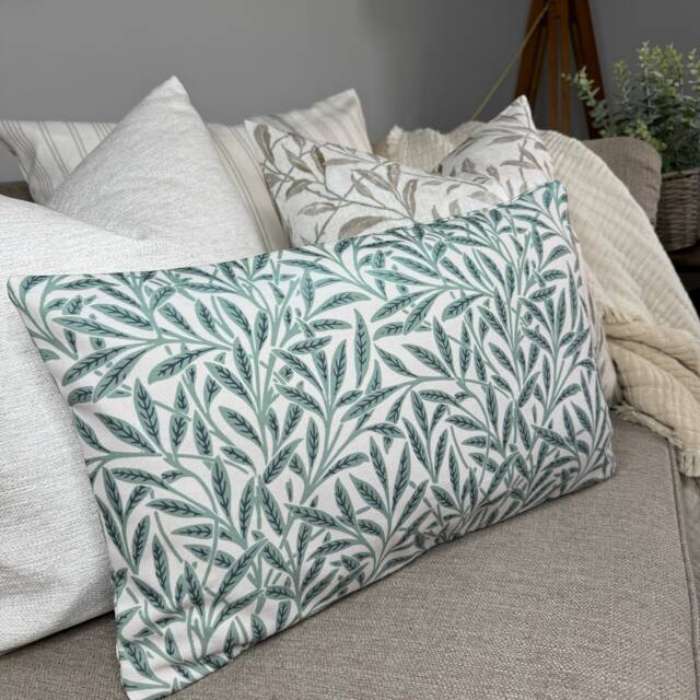 "Decorative Cushion Cover, Green Leaf Design Pillow Scatter Sofa Cover 12"" X 20" - image 1