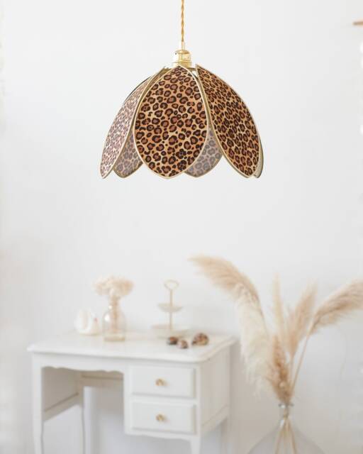 Simple Flower Pendant Light - Leopard & Gold - image 1