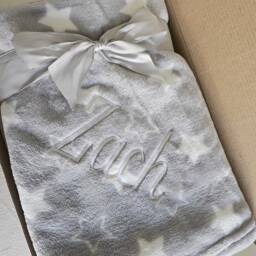 Personalized Baby Blanket Embroidered Name, Stars, Newborn Gift - thumbnail 2