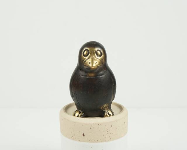 Penguin Bronze Art, 2.9 - image 1