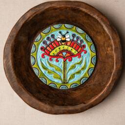 Queen Bee Ceramic Wall Art Framed in Handcarved Wooden Dough Bowl, Handmade & Mosaic Tile, Made To Order, Deep - thumbnail 2