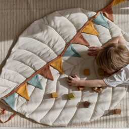 Leaf Play Mat For Baby - Organic Linen Floor Tummy Time Boho Nursery Decor Newborn Gift Idea - thumbnail 3