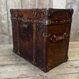 Antique Style Aged Chestnut Brown Travel Trunk English Bespoke Living Room Storage Side Table - thumbnail 2