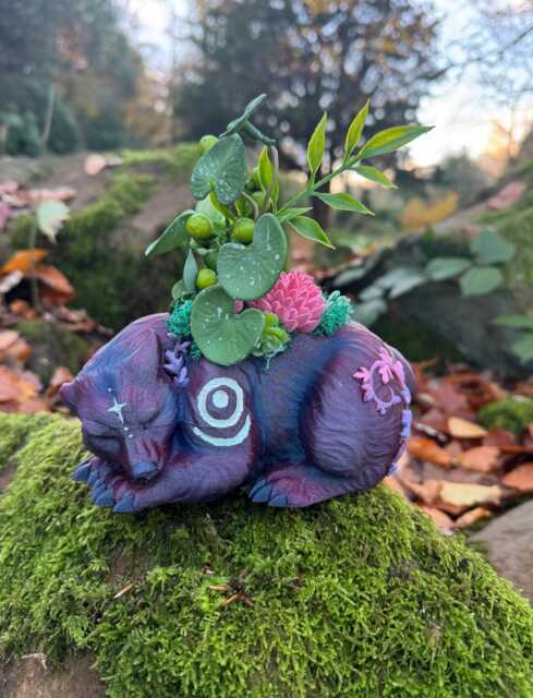 Dreaming Bear Druid Sparkly Plum With Succulents 14cm X 10cm - image 1