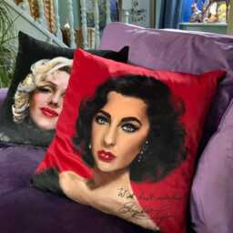 Elizabeth Taylor Velvet Cushion Cover Handmade Hollywood Diva Decor - thumbnail 3
