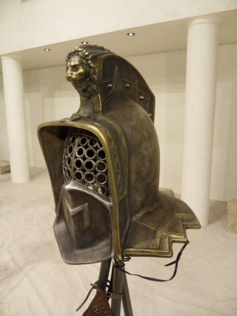 Murmillo Gladiator Helmet Bronze Finish Lion Sculpture, Larp Armor - image 1