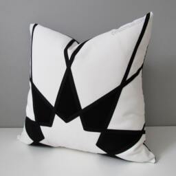 Black & White Sunbrella Pillow Cover Modern Geometric Starburst Mazizmuse Design - thumbnail 2