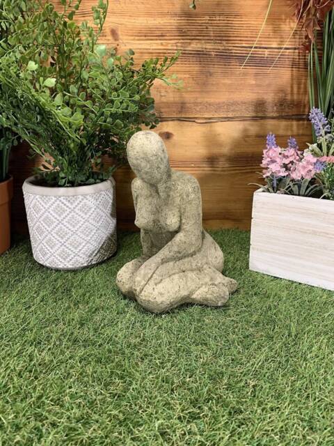 Stone Garden Cute Modern Kneeling Girl Statue Gift Home Ornament - image 1