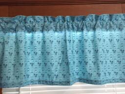 Mini Blue Mason Jars With Flowers Window Valance ~ 42 Inches Wide - thumbnail 1