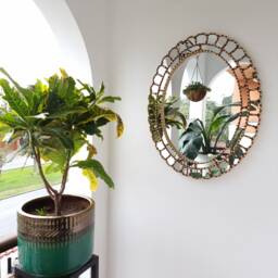 Peruvian Gold Sunburst Oval Mirror 70 cm Handmade Wall Decor - Carved Wood Elegant Statement For Living Room Bedroom Bathroom - thumbnail 3