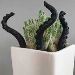 One - Black Octopus Tentacles Plant Decor, Polymer Clay Monster Adornment - thumbnail 3