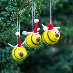 Felted Bee Ornaments Bumble Bee Felt Ornament Wool Bees in Santa Hats Christmas Decoration Tree - thumbnail 4