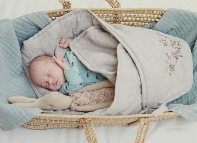 Custom Linen Bedding Embroidery Service Personalized Baby & Wedding Gifts - Us Duty Paid - image 1