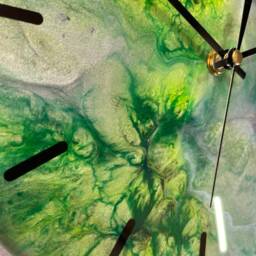 25cm Metallic Silver & Green Abstract Modern Resin Wall Clock, Unusual Decor, Unique Clocks - thumbnail 4