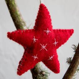 Handcrafted Wool Felt Red Star Ornament - Christmas Holiday Decoration - thumbnail 1
