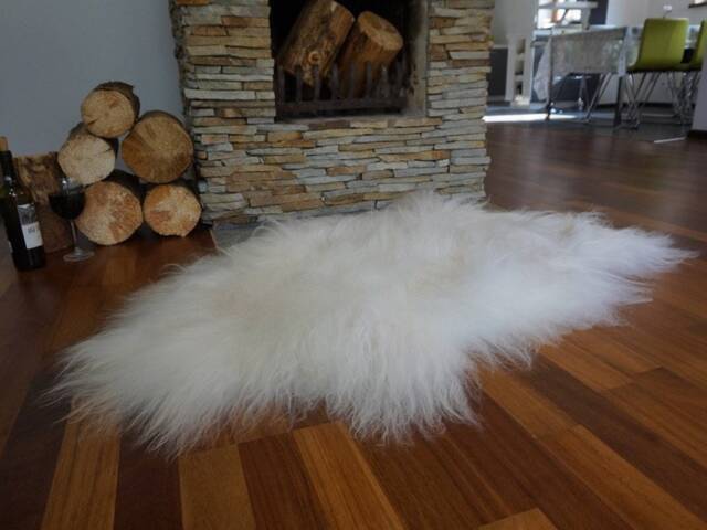"Sheepskin Icelandic White Throw Genuine Leather Wool Carpet 48""x 30" - image 1