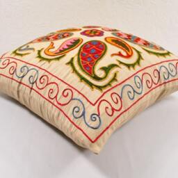 Hand-Embroidered Silk Suzani Pillow Cover - thumbnail 3
